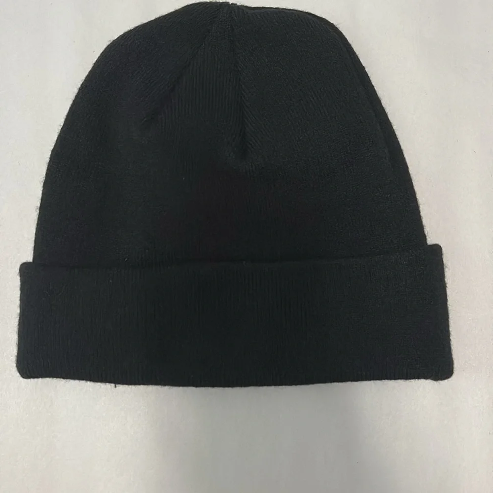 VANS Black Beanie - Picture 2 of 5